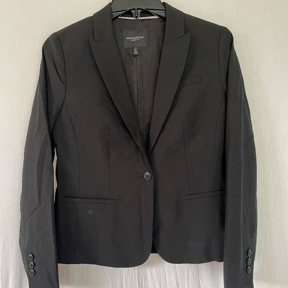 Banana Republic black blazer